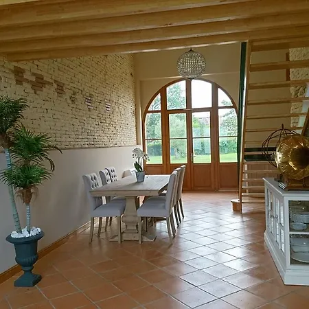 Guest house Le Clos Du Cedre 4*