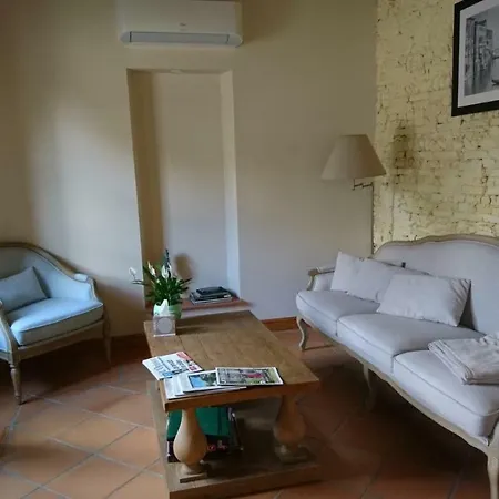 L'ecrin De ゲストハウス 4*